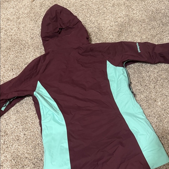 Patagonia® Women’s Insulated Snowbelle Jacket - Picture 6 of 6